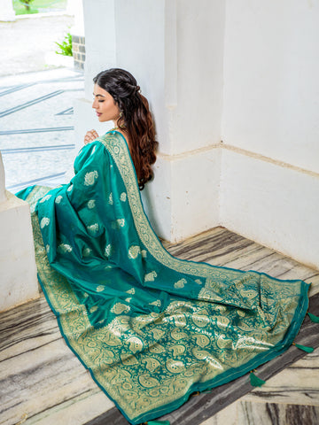 Authentic Green Banarasi Silk Saree With Zari Work