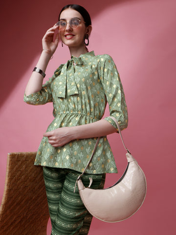 Green Cotton Printed Co-Ord Set With V-Neck and Regular Sleeve