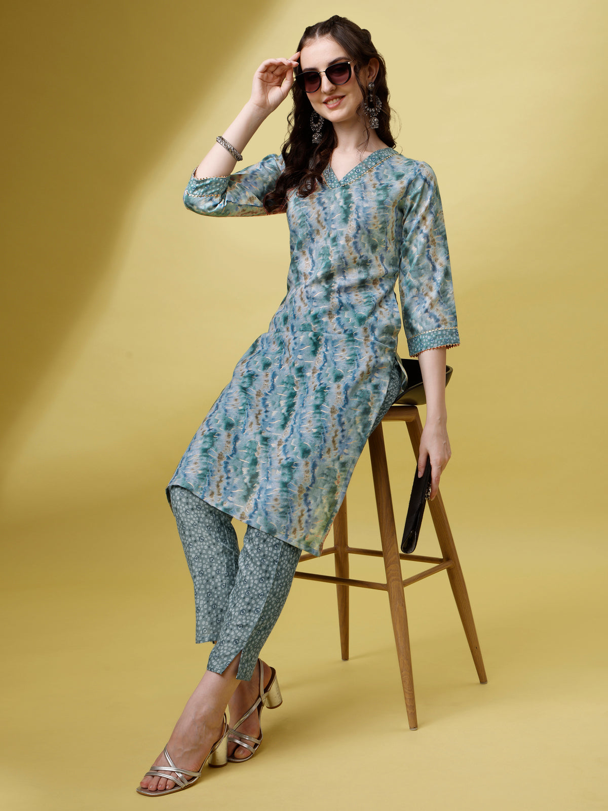 Grey Magic Rayon V-Neck A-Line Kurti with Pant